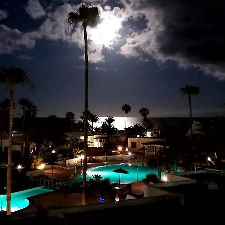 Luxury Ocean View Playa Roca Apartment Costa Teguise Exterior photo