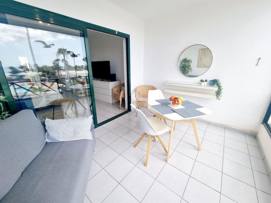 Luxury Ocean View Playa Roca Apartment Costa Teguise Exterior photo